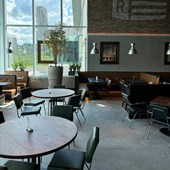 Roister Park Shopping Barigüi